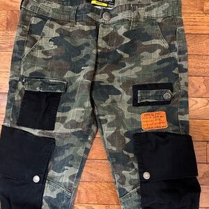 CDMG & CO camo cargo skinny jeans size 34x32